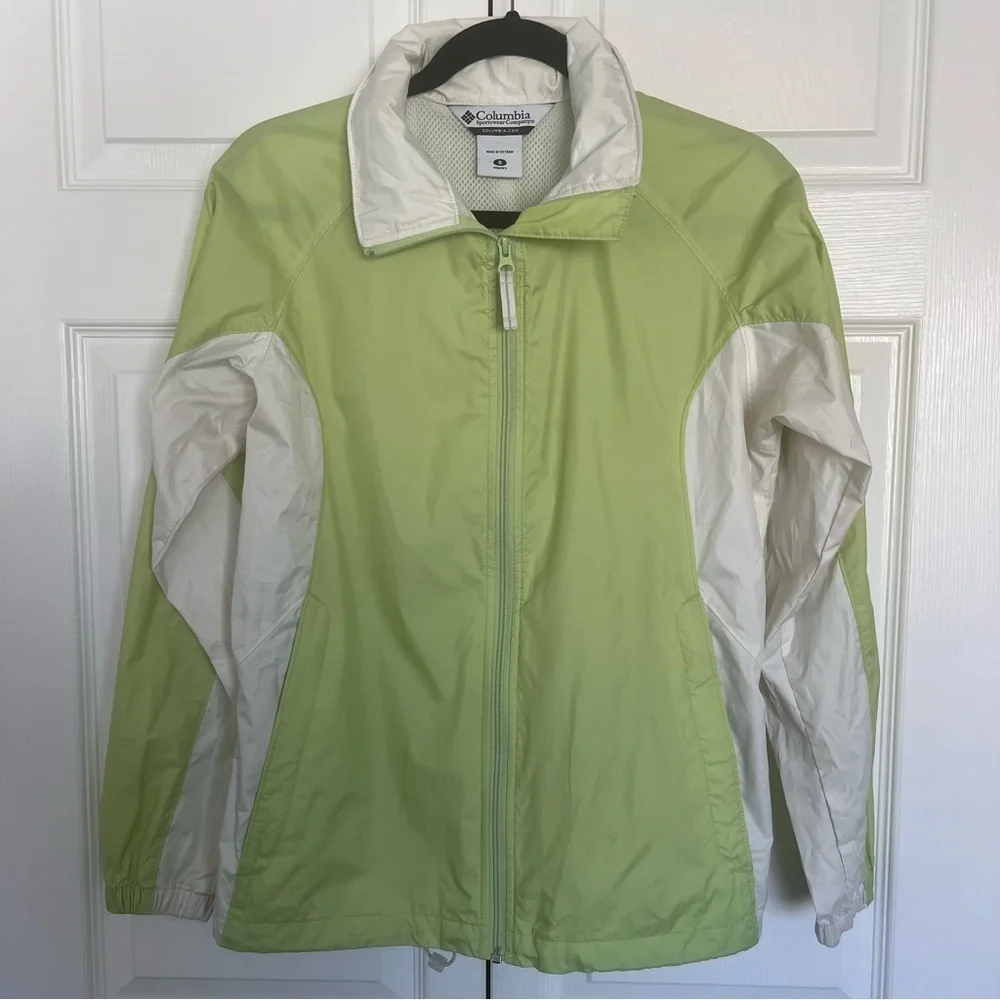 Light Green and Beige Columbia Packable Full Zip Windbreaker Jacket Size S